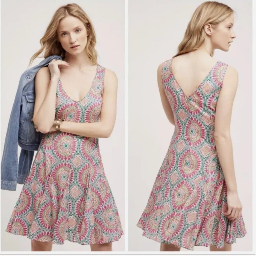Anthropologie HD in Paris Sound Island Medallion Dress, Size 4